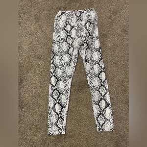 Balance athletica python leggings.